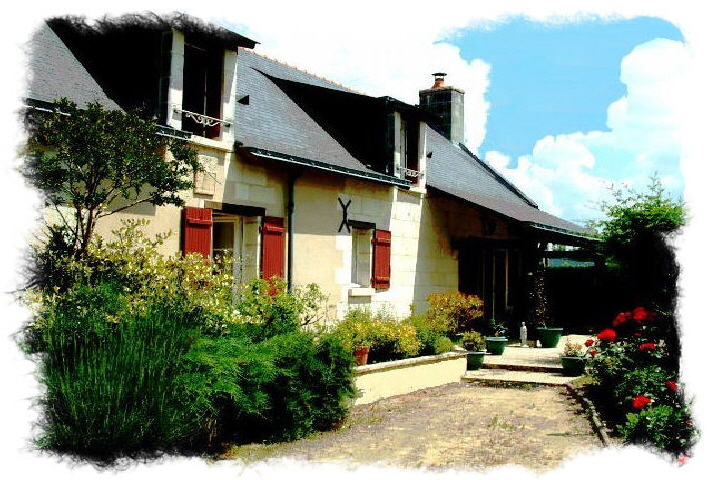 VOLETS ROUGES HOLIDAY COTTAGES 103